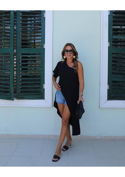 Kadın Tek Omuzu Açık Askılı Asimetrik Kesim Detaylı Bluz fiyatları