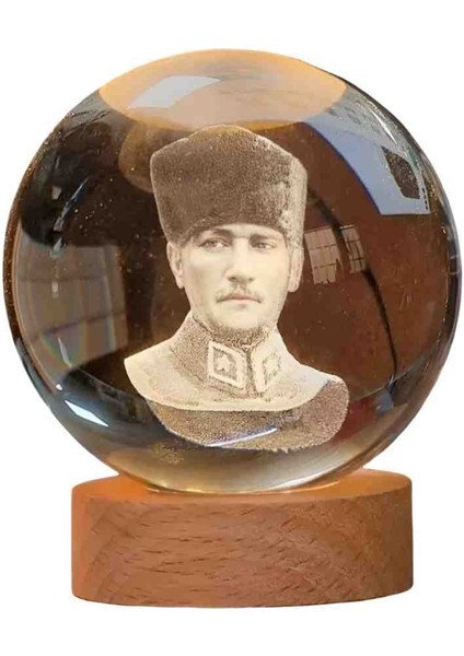Mustafa Kemal Atatürk Portresi 3D Kristal Cam Küre Doğal Ahşap Standlı Usb'li Gün Işığı Lamba Dekoratif Hediyelik Seti fiyatları
