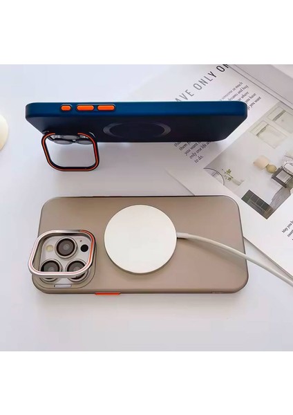 Apple Iphone 15 Pro Max Uyumlu Magnezyum Standlı Kapak Magsafe Sert Kılıf + Kamera Lens Koruma .