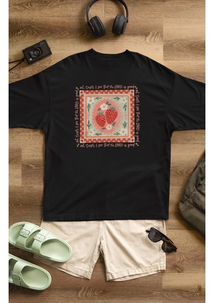 Oversize Desenli Çilek Baskılı Tişört, Unisex Yaz Temalı Bisiklet Yaka T-Shirt