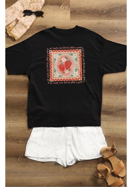 Oversize Desenli Çilek Baskılı Tişört, Unisex Yaz Temalı Bisiklet Yaka T-Shirt fiyatları