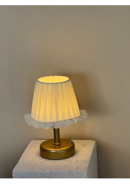 Fırfır Işlemeli Kablosuz Masa Lambası, Alt Eskitme Gold, Krem Renk fırsatları