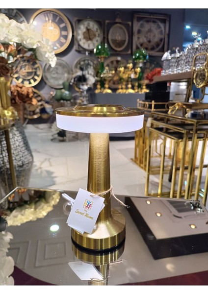 Dokunmatik Şarjlı LED Lamba, Enerji Tasarruflu ve Şık Tasarımlı Aydınlatma Seçeneği fiyatları