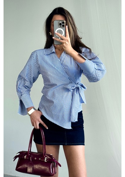 Çizgili Poplin Kruvaze Bağlamalı Gömlek - Mavi fırsatları