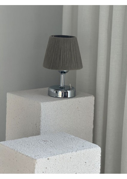 Şık Gri Kadife ve Süet Kablosuz Masa Lambası, Modern ve Zarif Tasarım