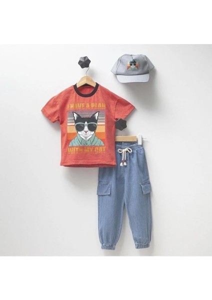 Erkek Çocuk Pamuklu Kırmızı Kedi Baskılı T-Shirt ve Kot Pantolon Takım - Şapka Detaylı