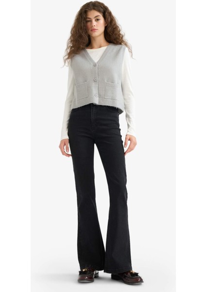 Regular Fit V Yaka Cepli Düğmeli Triko Yelek E4686AX25WN fiyatları