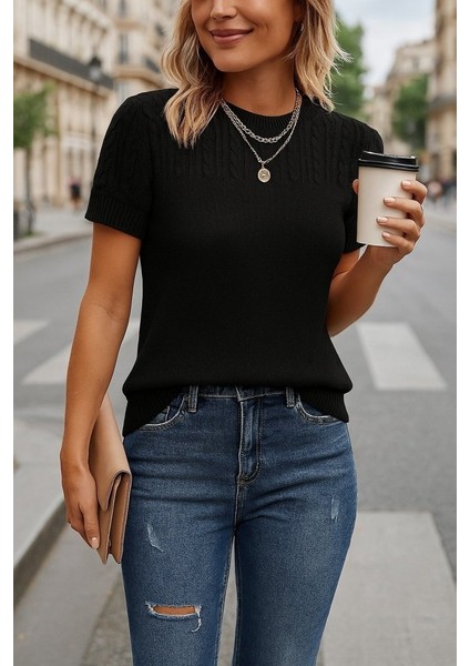 Kadın Kısa Kollu Yaka Detay Triko Bluz