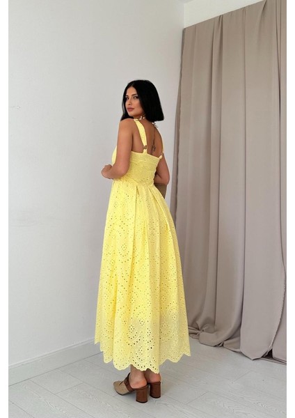 Sarı Askılı Aparatlı Brode Elbise fırsatları