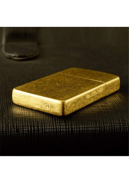 Kuboy Vintage Çakmak Benzinli Slim Çakmak Antik Altın Renk modelleri