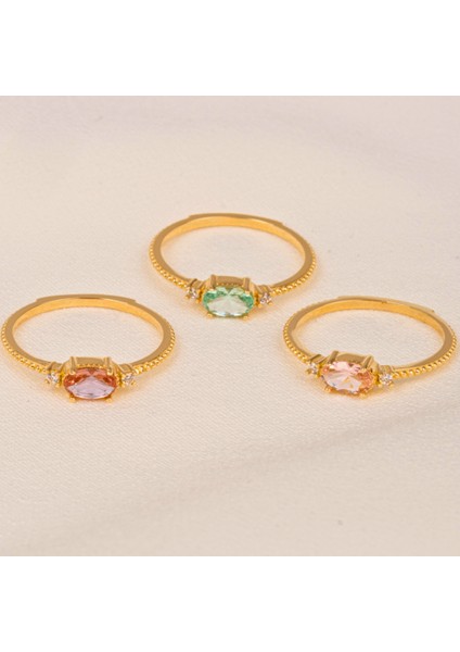 Gümüş Yüzük - Zultanit Taşı Oval Kesim Yan Zirkon Taşlı Modern 925 Ayar Gümüş Kadın Tektaş Yüzük Günlük-Hediyelik