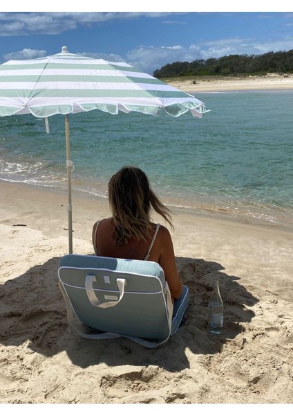 Yeşil Çizgili Kompakt Plaj Şemsiyesi, Hafif ve Pratik Güneş Koruyucu