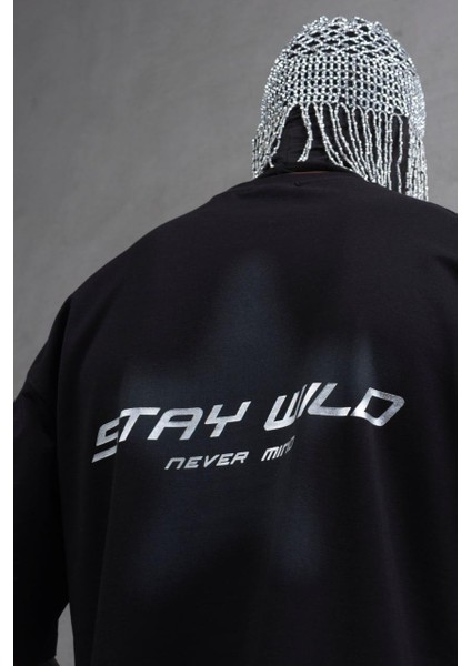 Siyah Oversize Baskılı Tişört – Stay Wild