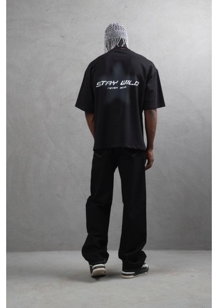 Siyah Oversize Baskılı Tişört – Stay Wild fiyatları