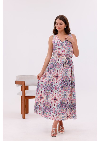 Desenli Viskon Kumaş Bağcıklı Uzun Elbise fırsatları