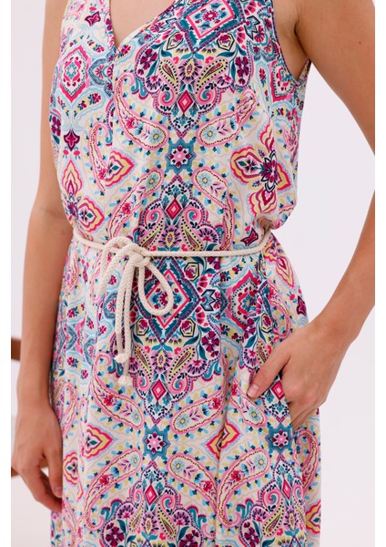 Desenli Viskon Kumaş Bağcıklı Uzun Elbise indirimleri