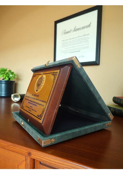 Kişiye Özel Vip Lüks Deri Kulu Ahşap Plaket indirimleri