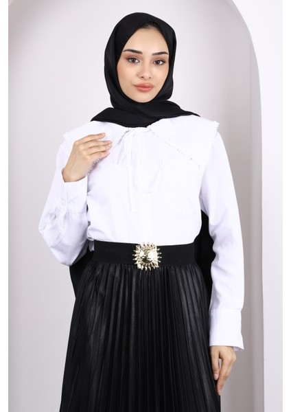 Ekru Yaka Fisto Detaylı Gömlek