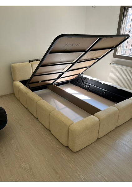 Most Oktagon Bazalı Mdf Karyola 03 Bej Bukle Kumaş Işbir Kuştüyü Sünger 160 x 200 Yatak Için(Kurulum Dahil) modelleri
