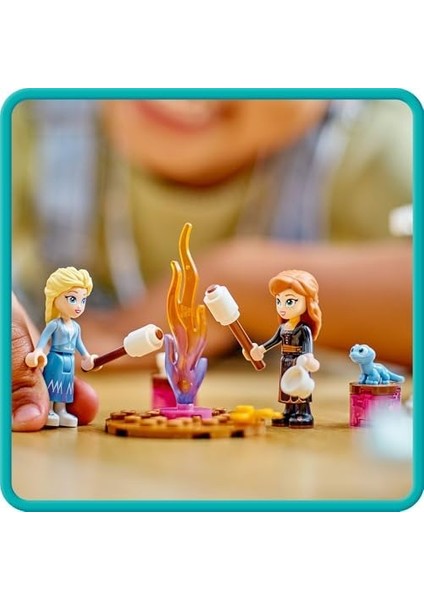 ǀ Frozen Elsa’nın Karlar Ülkesi Şatosu 43238-4 Yaş ve Üzeri Çocuklar Için Elsa, Anna ve Olaf Minifigürü Içeren Yaratıcı Oyuncak Yapım Seti (163 Parça) fiyatları