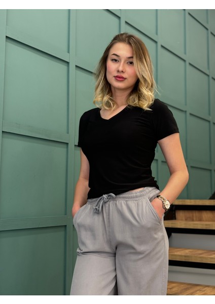 Kadın V Yaka Kısa Kollu Bluz fiyatları