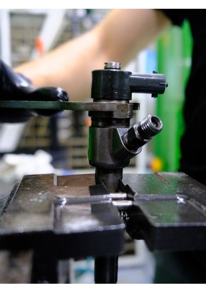 0445110083 Bosch Enjektör Lancia Opel Fiat Doblo Panda 1.3 Jtd 55184536 fiyatları