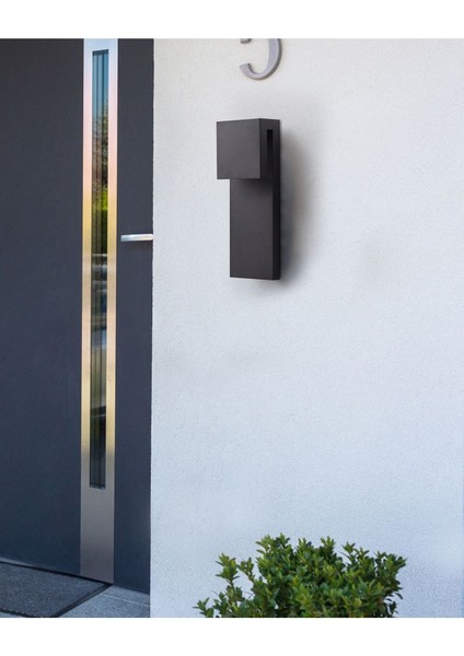 Siyah Minimal LED Dış Mekan Duvar Lambası, IP44 Korumalı ve Modern Tasarım