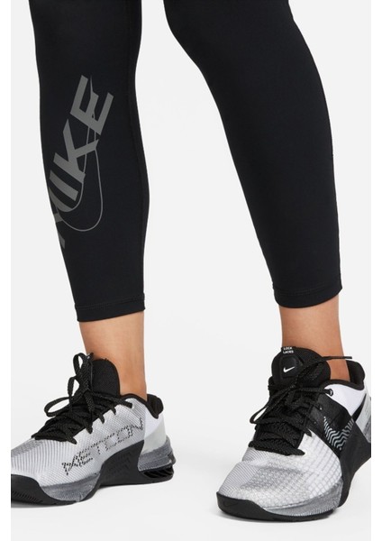 Pro Dri Fit Grafik Mid Rise 7/8 Lenght Tight Kadın Antrenman Taytı Siyah fırsatları