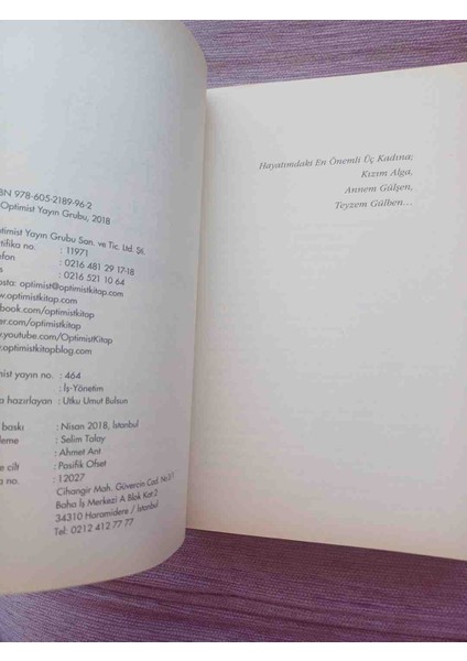 Dr. Melik Karabıyıkoğlu'nun "satıcının Kariyer Yolculuğu" Kitabı, Satışta Uzmanlaşmak Için Temel Bilgileri Sunar. Satış Kariyerinde Ilerlemek Isteyenler Için Faydalı Bir Kaynaktır. 2018 Basimi 295 Sayfa fırsatları