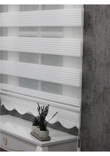 Geniş Plise Etek Dilimli Zebra Stor Güneşlik Perde modelleri