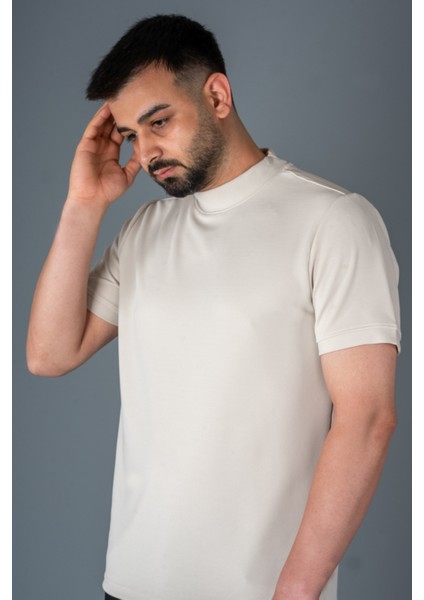 Erkek Bej Yarım Boğazlı Soft T-Shirt modelleri