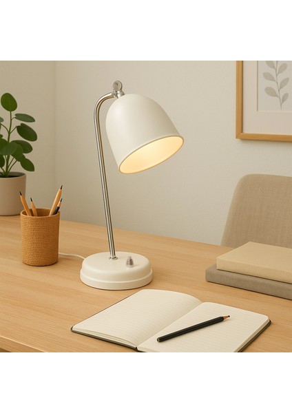 Beyaz Retro Masa Lambası 241285