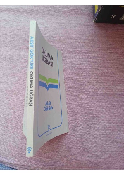 Akşit Göktürk'ün 'okuma Uğrası' Adlı Osmanlıca Kitabı, Okuma Çalışmaları ve Bilgiler Sunar. Inkılap Kitabevi Yayımlamıştır. 1988 Basimi 151 Sayfa Kondisyon Çok Iyi Durumdadır fiyatları
