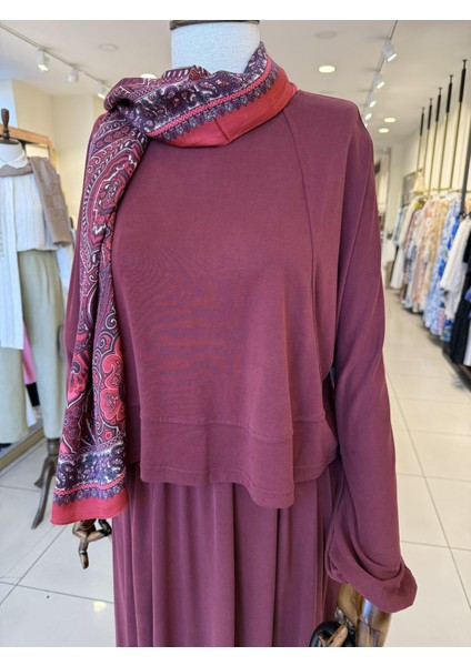Önü Dikiş Detaylı Bordo Etekli Takım 14343 modelleri