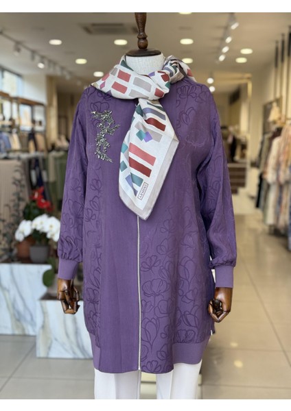 Desenli Aksesuar Detaylı Fermuarlı Lavanta Ceket C-0141