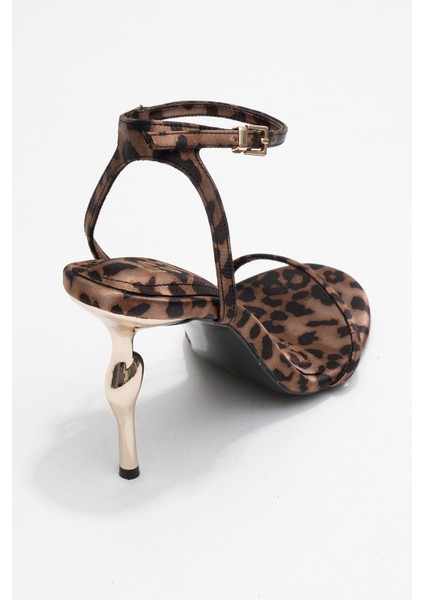 Jasmin Siyah Sarı Desenli Tek Bantlı Kadın Topuklu Ayakkabı indirimleri