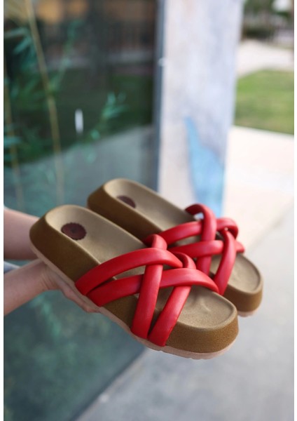 Tenda Kırmızı Cilt Terlik modelleri