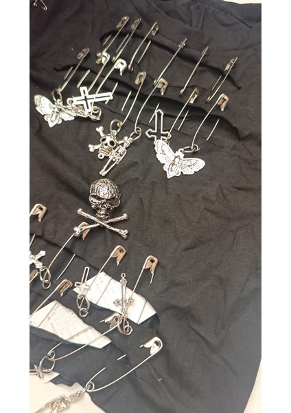 Gotik Crop Tişört, Metal Takılı Tişört, Gotik Giysi Çapraz T-Shirt Kore Giysileri Y2K Tişört Harajuku Moda, Gotik Gömlek Tişört, Punk Gömlek Tişört fırsatları