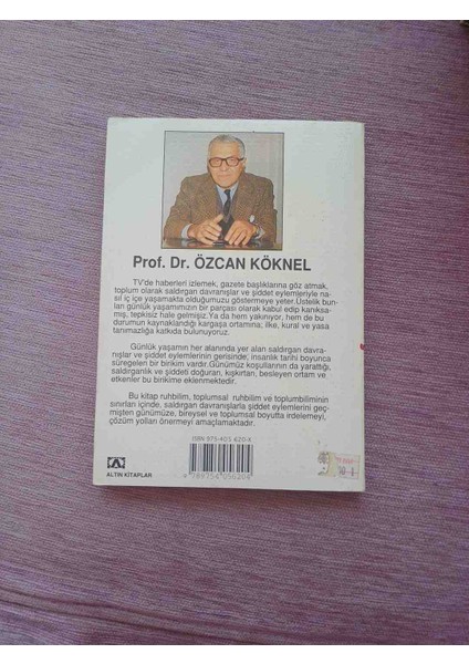 Prof. Dr. Özcan Köknel'in Bireysel ve Toplumsal Şiddeti Ele Alan Osmanlıca Kitabı, Özcan Köknel Dizisi Kapsamında Yer Alır. 1 Basim 266 Sayfa 1996 Basim