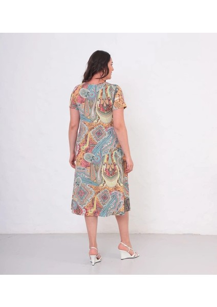 Büyük Beden Renkli V Yaka Kısa Kollu Çini Desenli Penye Elbise