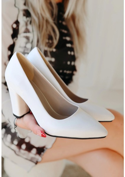 Giort Beyaz Cilt Topuklu Ayakkabı fiyatları