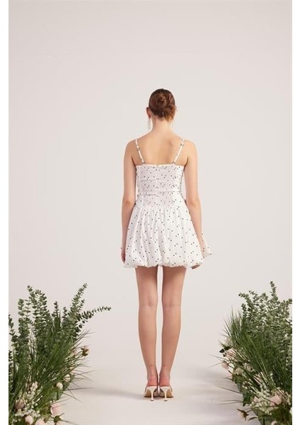 Erica Elbise Beyaz indirimleri