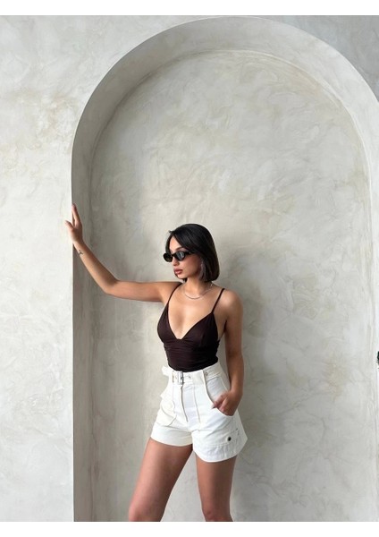 Kemer Detaylı Gabardin Şort Krem S25289 fiyatları