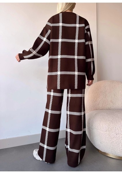 Ekoseli Triko Takım Kahvebeyaz modelleri