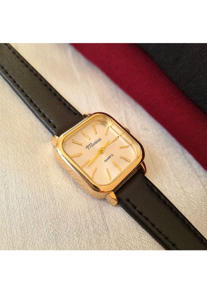 Retro Kadın Kol Saati, Vintage Tasarım, Minimal Tasarım Gold Rengi Siyah Kayış