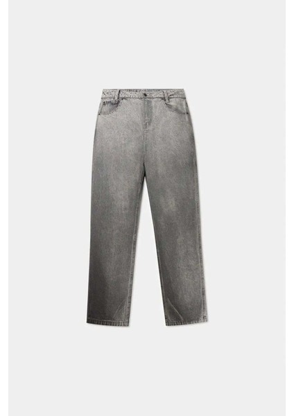 Amba Wax Relaxed Jeans: Kadınlar Için Şık ve Rahat Denim Pantolon