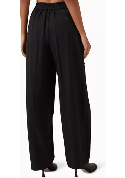 Siyah Çift Fermuarlı Geniş Paça Pantolon Modern ve Yapısal Tasarım