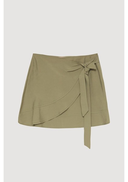 Kadın Bağlamalı Detalı Fırfırlı Etek