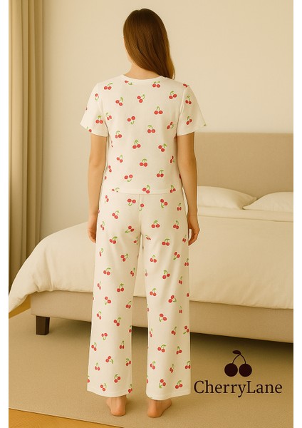 Cherrylane Kadın Beyaz Kiraz Desenli Tişört & Pantolon Takım - 2’li Set fiyatları