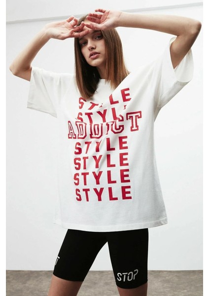Büyük Beden Addıct Style Baskılı Beyaz Oversize T-Shirt fiyatları